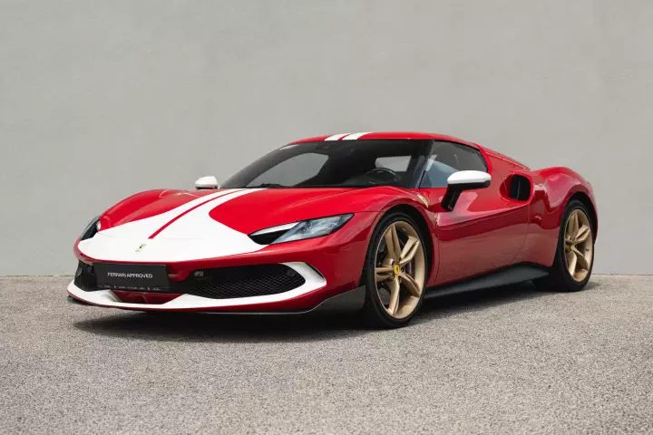 Ferrari in Rosso 70 ANNI — 296 GTB (carpaints.co)