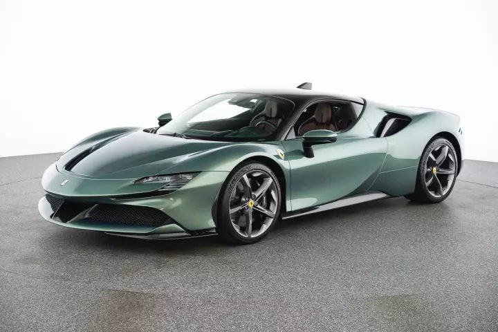 Ferrari in Verde Minerale — SF90 Stradale (carpaints.co)