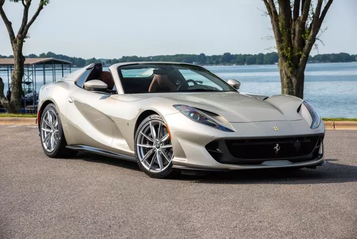 Ferrari in Nuovo Grigio Ingrid — 812 GTS (carpaints.co)