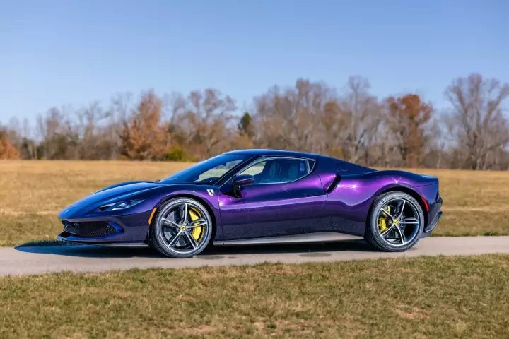 Ferrari in Viola Hong Kong — 296 GTB (carpaints.co)