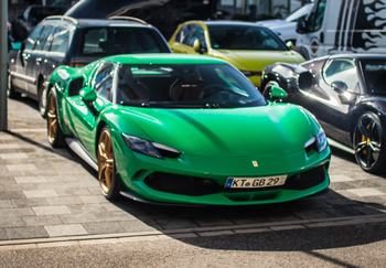 Ferrari in Green Jewel (Ferrari Colors blog)