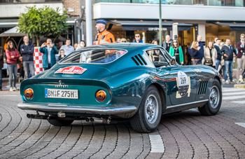 Ferrari in Verde Bosco (Ferrari Colors blog)