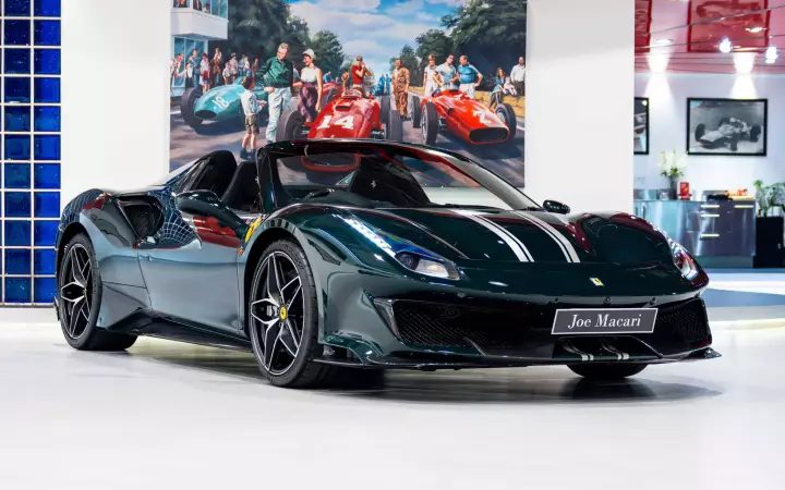 Ferrari in Verde British Racing — 488 Pista Spider (carpaints.co)