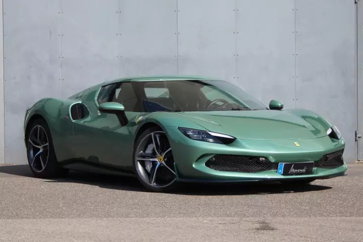 Ferrari in Verde Francesca — 296 GTB (carpaints.co)
