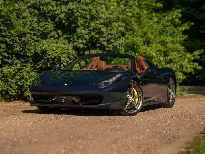 Ferrari in Blu Pozzi — 458 Spider (carpaints.co)