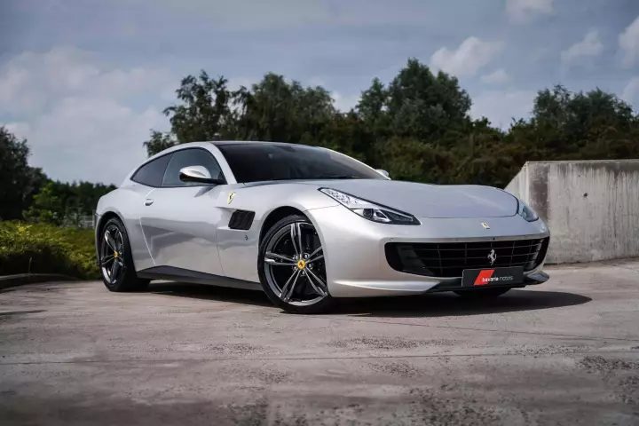 Ferrari in Grigio Abu Dhabi — GTC4Lusso (carpaints.co)