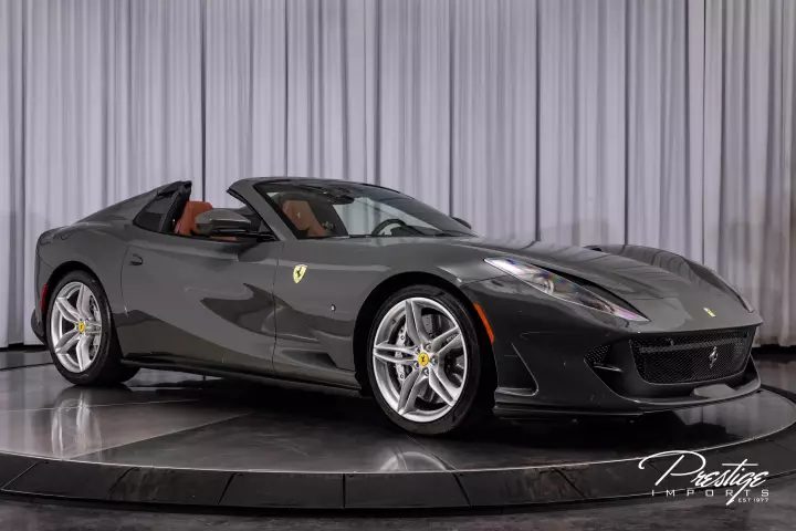 Ferrari in Grigio Scuro — 812 GTS (carpaints.co)