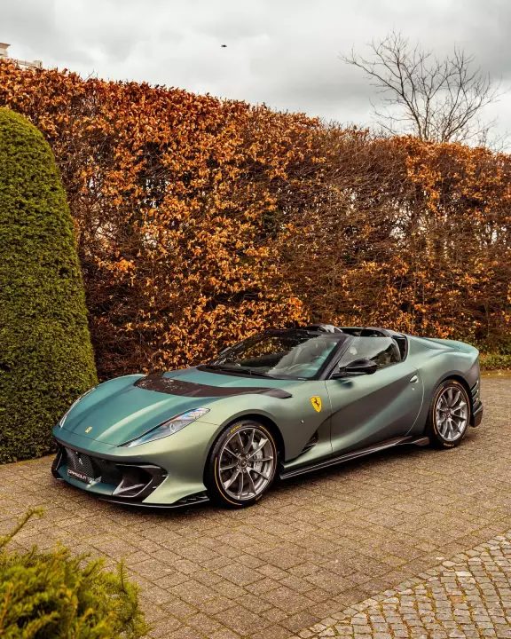 Ferrari in Verde Minerale Opaco — 812 Competizione A (carpaints.co)