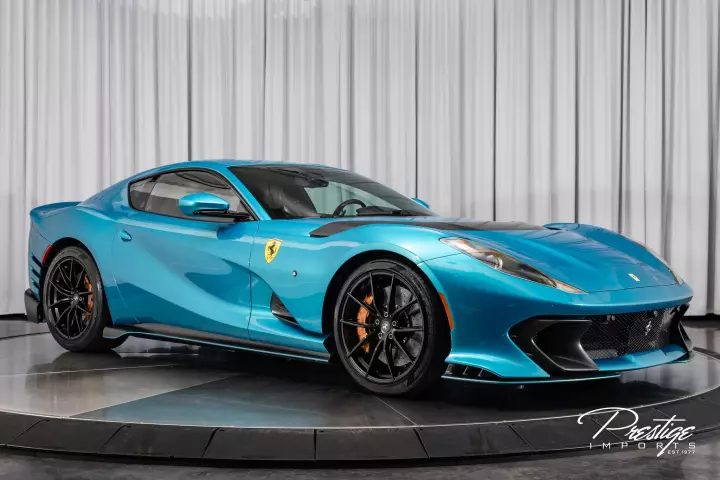 Ferrari in Verde Menthe — 812 Competizione (carpaints.co)