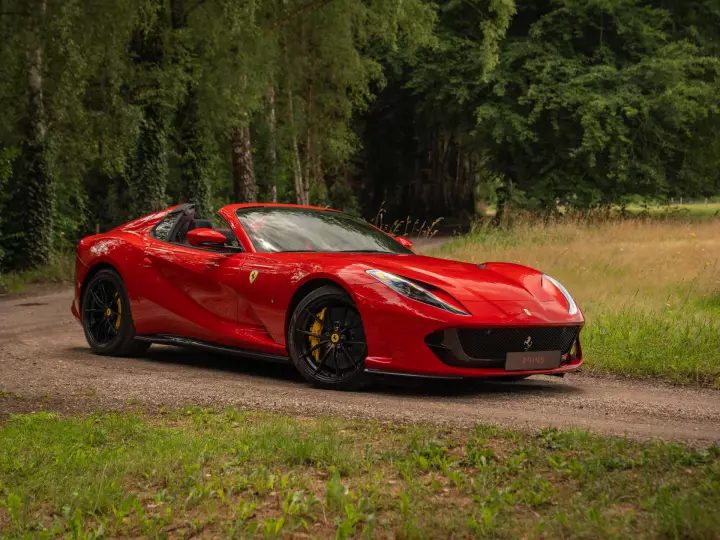 Ferrari in Rosso Formula 1 2007 — 812 GTS (carpaints.co)