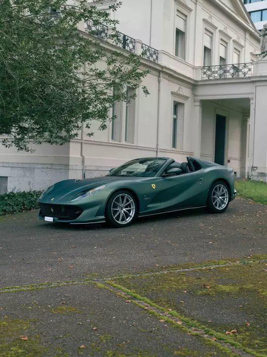 Ferrari in Verde Minerale Opaco — 812 GTS (carpaints.co)