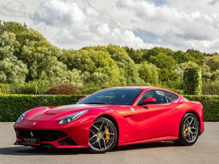 Ferrari in Rosso Berlinetta — F12 Berlinetta (carpaints.co)