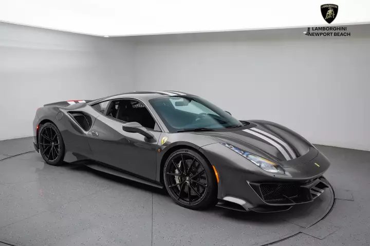 Ferrari in Grigio Silverstone — 488 Pista (carpaints.co)