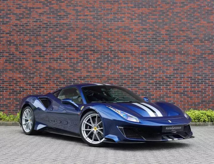Ferrari in Blu Tour de France 70 Anni — 488 Pista (carpaints.co)