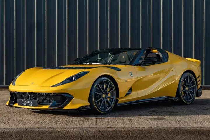 Ferrari in Giallo Triplo Strato — 812 Competizione A (carpaints.co)