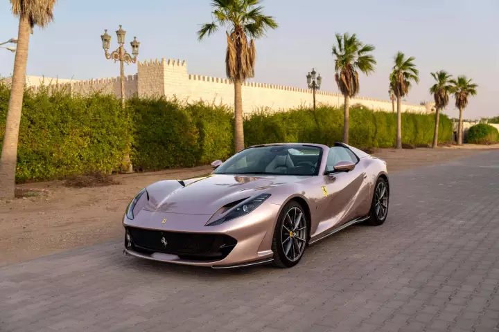 Ferrari in Bronzo Masaru — 812 GTS (carpaints.co)