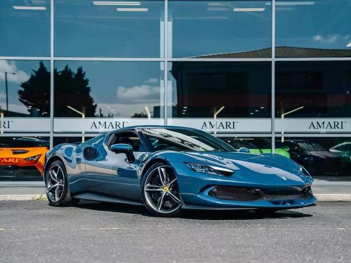 Ferrari in Blu Ahrabian — 296 GTB (carpaints.co)
