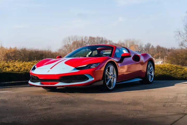 Ferrari in Rosso Corsa — 296 GTS (carpaints.co)