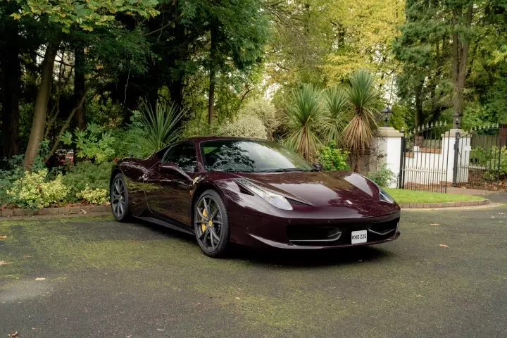 Ferrari in Vinaccia — 458 Italia (carpaints.co)