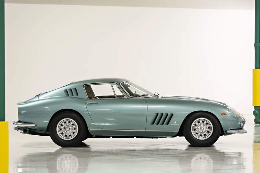 Ferrari in Acqua Verde Metallizzato — Acqua Verde Metallizzato 275 GTB Speciale (ROSSOautomobili)