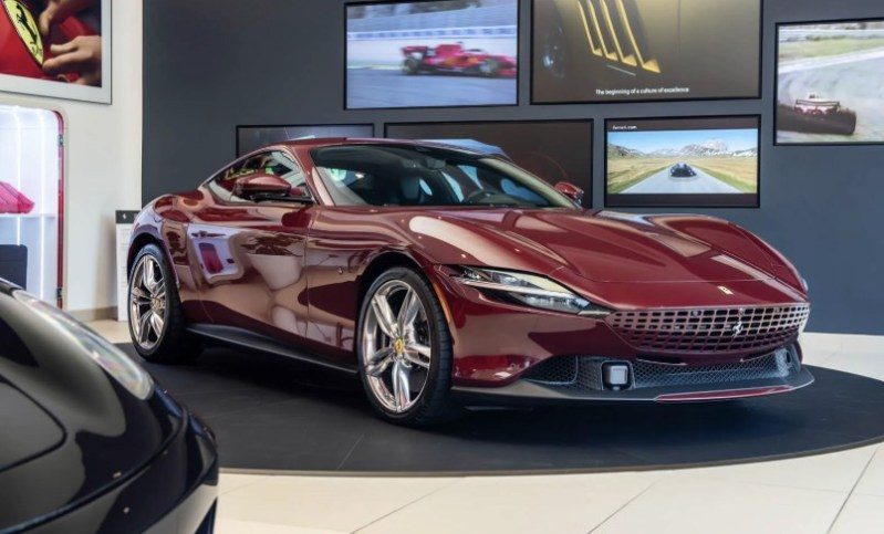 Ferrari in Amaranto Bull Lea (Ferrari Colors blog)