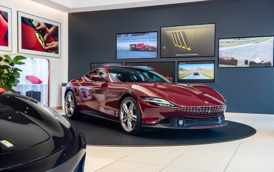 Ferrari in Amaranto Bull Lea — Roma (ROSSOautomobili)