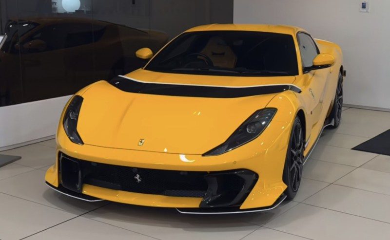 Ferrari in Arancio VC (Ferrari Colors blog)