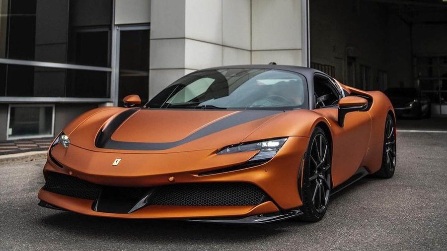 Ferrari in Atomic Orange Opaco — SF90 Stradale (ROSSOautomobili)