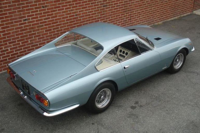 Ferrari in Azzurro Aurora Savadin — 330 GTC Speciale 9439 (ROSSOautomobili)