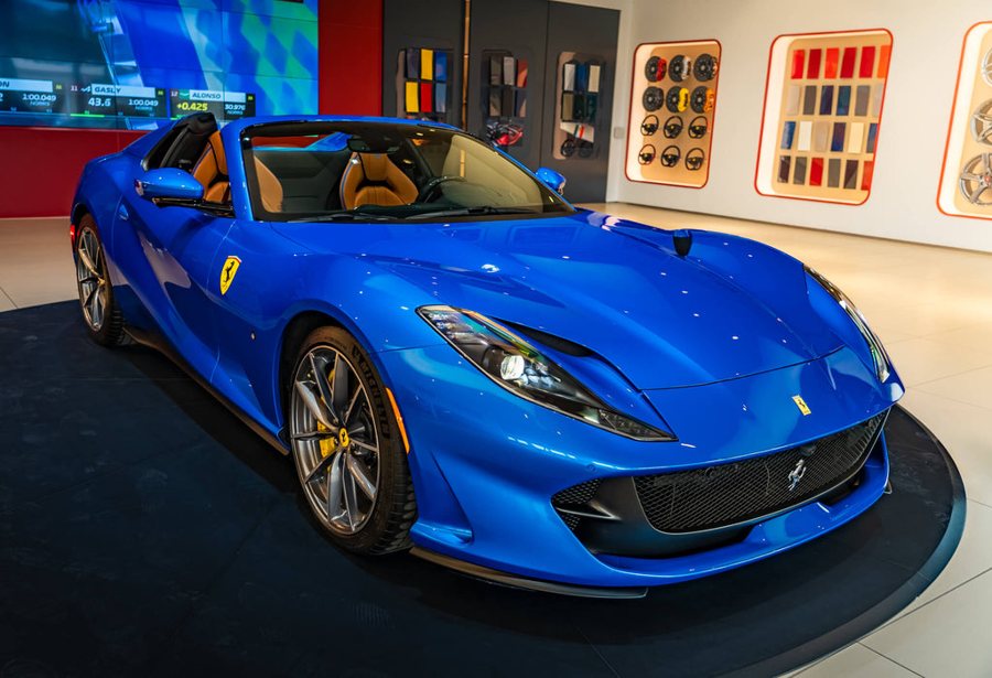 Ferrari in Azzurro Dino Mica — 812 GTS (ROSSOautomobili)