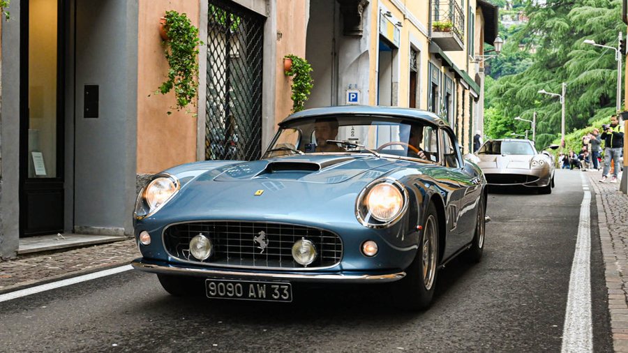 Ferrari in Azzurro Vincennes — 250 GT California Spider SWB (ROSSOautomobili)