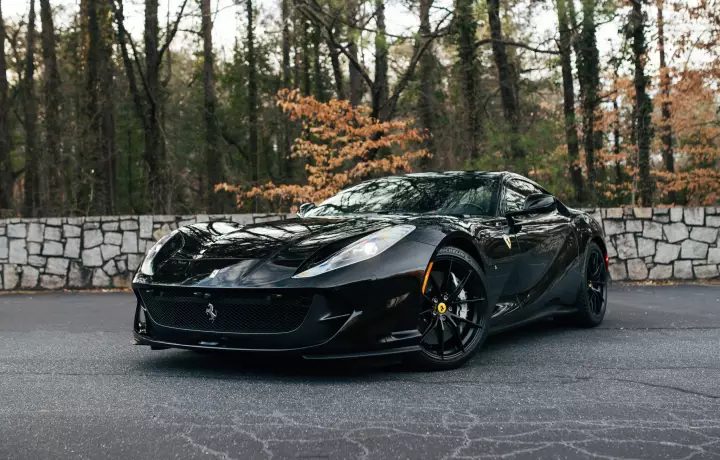 Ferrari in Nero DS — 812 Superfast (carpaints.co)