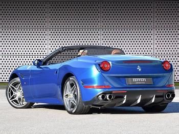 Ferrari in Blu California (Ferrari Colors blog)
