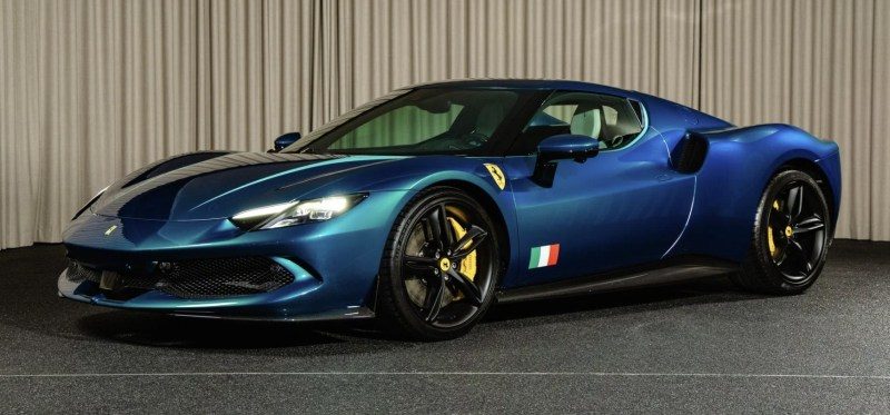 Ferrari in Blu Capri (Ferrari Colors blog)