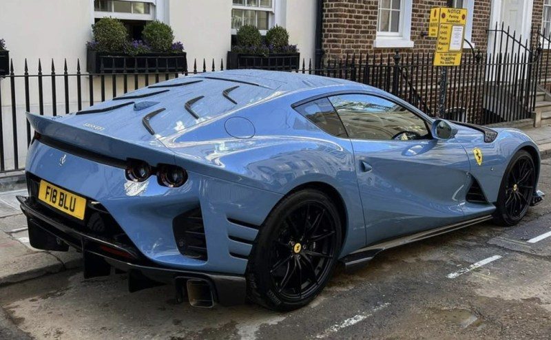 Ferrari in Blu China (Ferrari Colors blog)