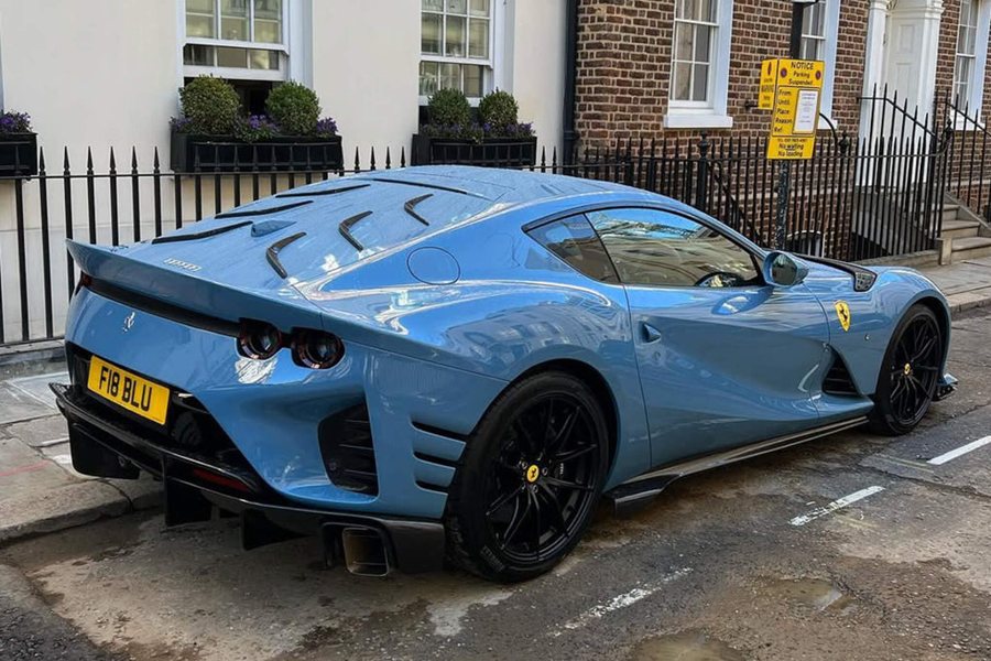 Ferrari in Blu China — 812 Competizione (ROSSOautomobili)