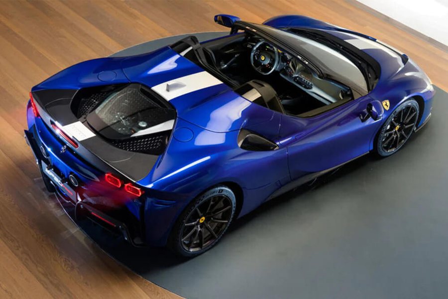 Ferrari in Blu Elettrico 2020 — SF90 Spider (ROSSOautomobili)