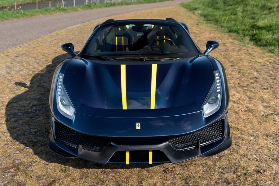 Ferrari in Blu Hembery — 488 Pista Spider (ROSSOautomobili)