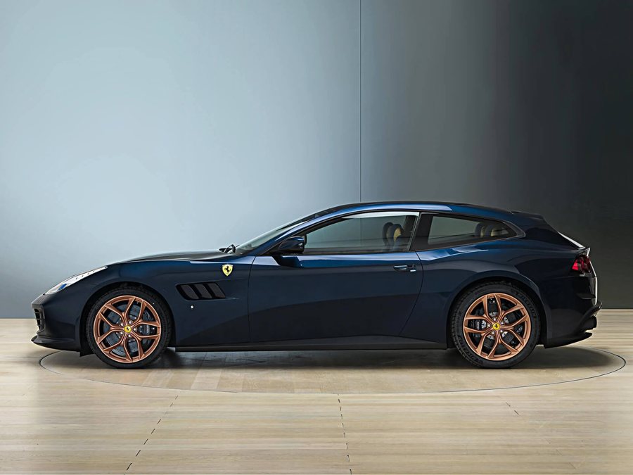 Ferrari in Blu Julie — GTC4Lusso T (ROSSOautomobili)