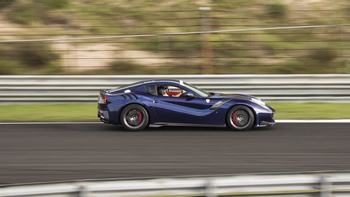 Ferrari in Blu Le Mans (Ferrari Colors blog)