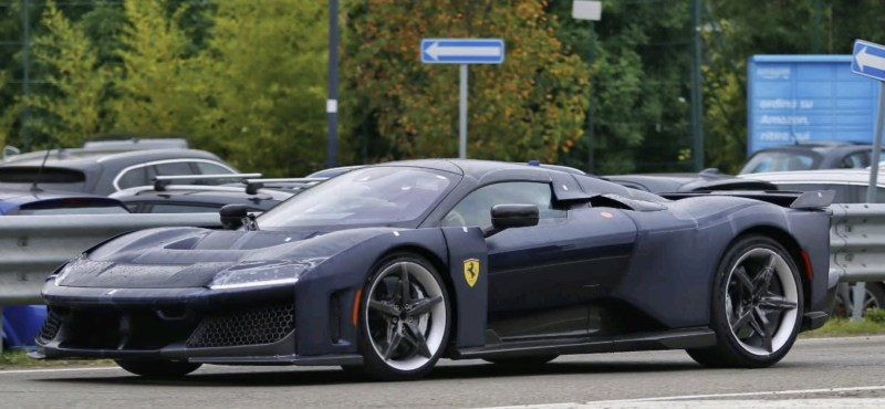 Ferrari in Blu Montreal (Ferrari Colors blog)