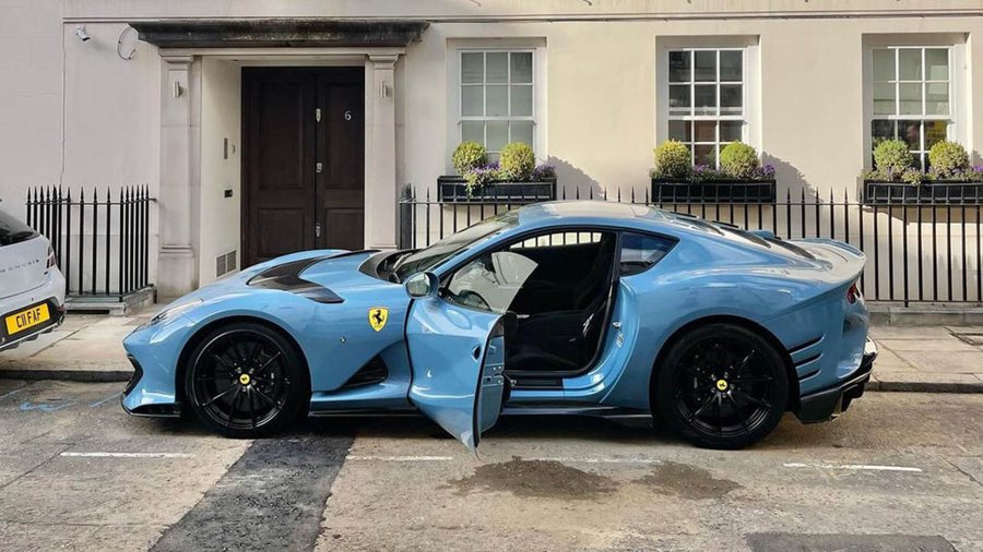 Ferrari in Blu Pazzesco — 812 Competizione Blu Pazzesco (ROSSOautomobili)