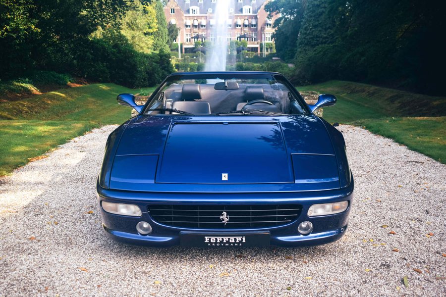 Ferrari in Blu Swaters — F355 Spider (ROSSOautomobili)