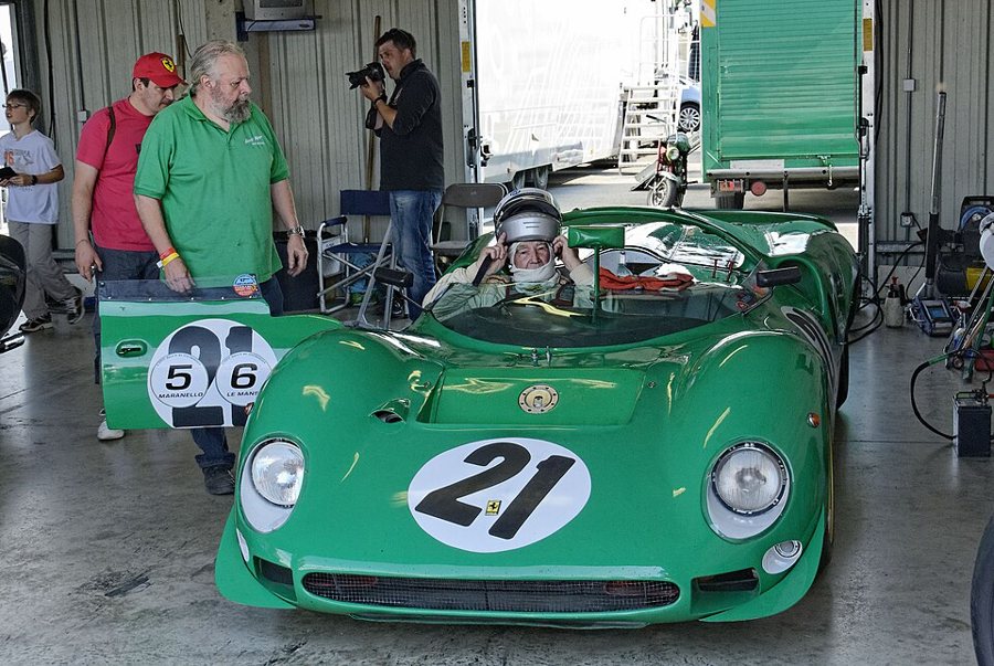 Ferrari in BP Green — David Piper's 330/365 P2 s/n 0836 (Wikimedia Commons)