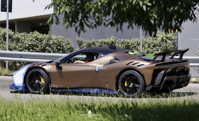 Ferrari in Bronzo Montecarlo (Ferrari Colors blog)