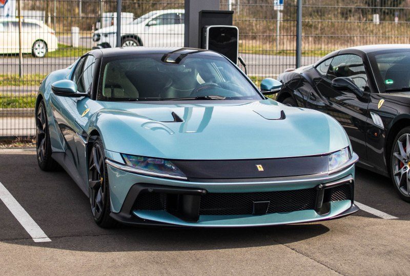 Ferrari in Celeste F169S (Ferrari Colors blog)