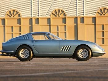 Ferrari in Celeste Gainsborough (Ferrari Colors blog)