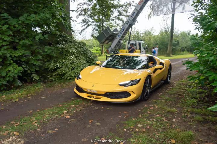 Ferrari in Giallo Gigi — 296 GTB (carpaints.co)