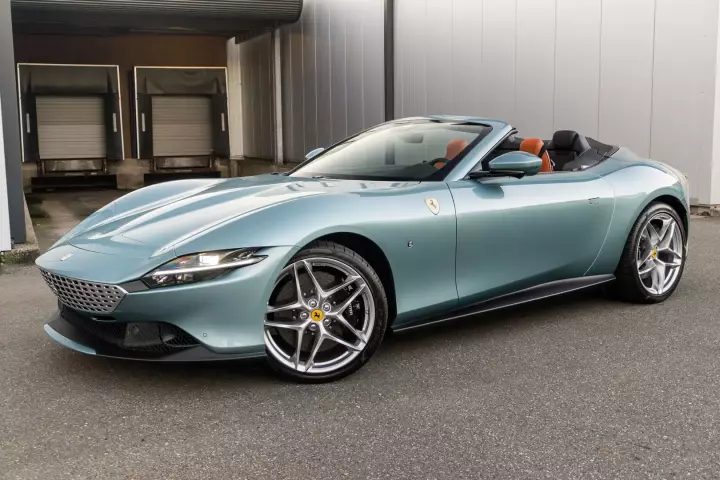 Ferrari in Celeste Trevi — Roma Spider (carpaints.co)