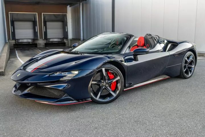 Ferrari in Blu Montreal — SF90 Spider (carpaints.co)